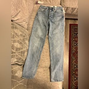 Aritzia Denim Forum The Boyfriend High Rise Loose Jeans (26W, 30L) BNWT